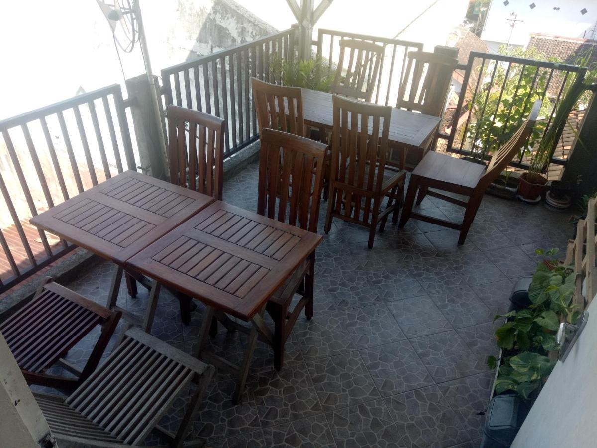 Losmen Fadel Malioboro Jogja Джокьякарта Экстерьер фото