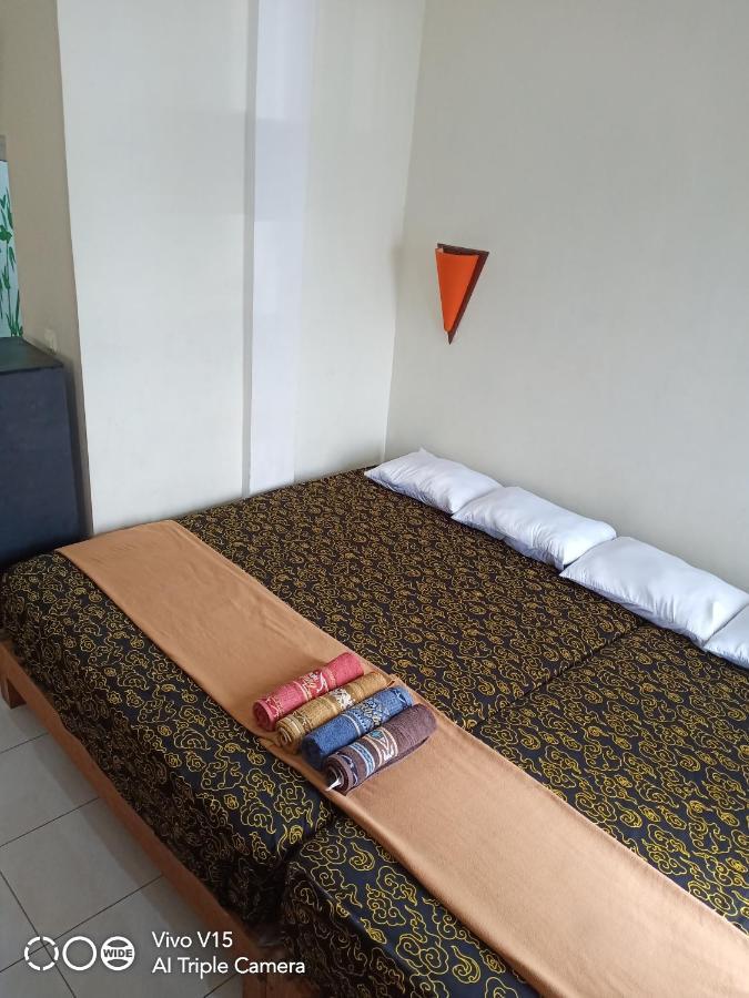 Losmen Fadel Malioboro Jogja Джокьякарта Экстерьер фото
