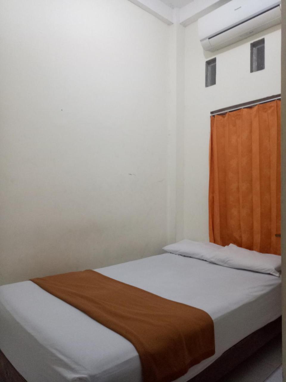 Losmen Fadel Malioboro Jogja Джокьякарта Экстерьер фото